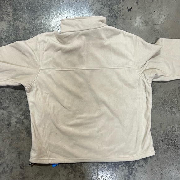 Beige Columbia Fleece - Picture 2 of 11